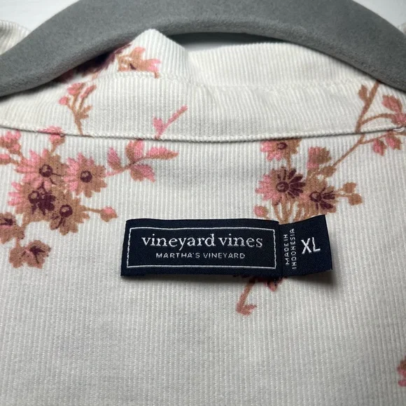 Vineyard Vines Women's Corduroy‎ Pullover - Picture 6 of 7